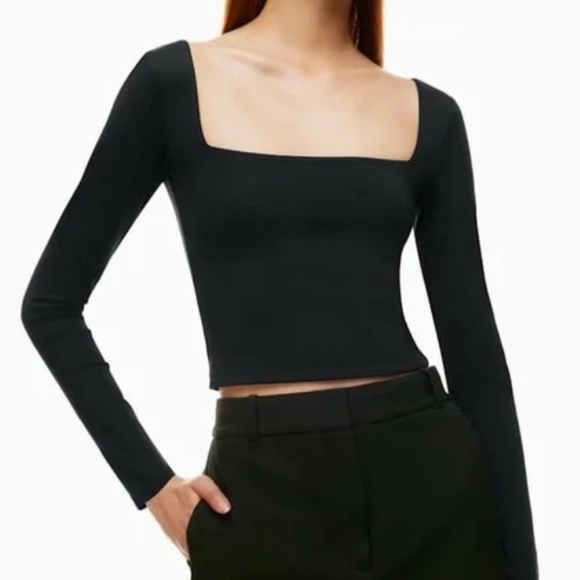 NWT Aritzia Babaton Square Neck Long Sleeve Contour Top Sz XXS - Picture 1 of 2